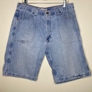 LEVI’S Signature Distressed Denim Shorts